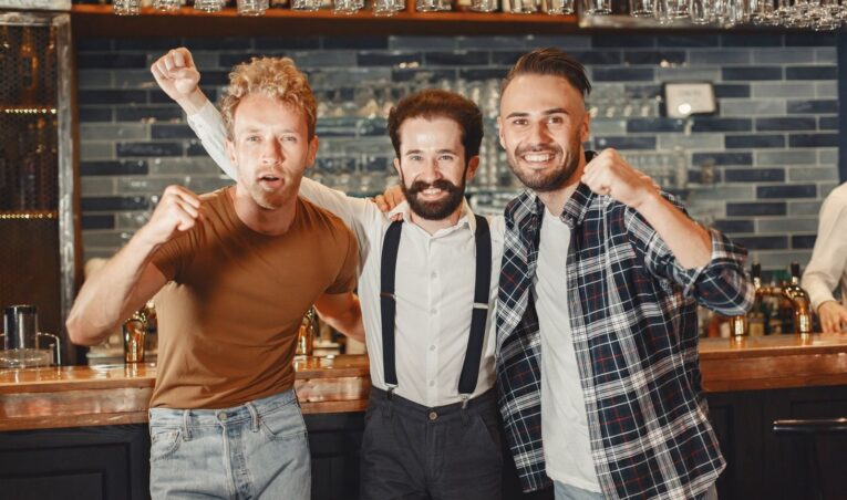 escape room vrijgezellenfeest met drie vrienden bij BEst Escape